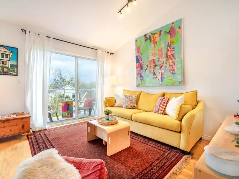 5 43 E 20TH AVENUE - photo 4 of 26
