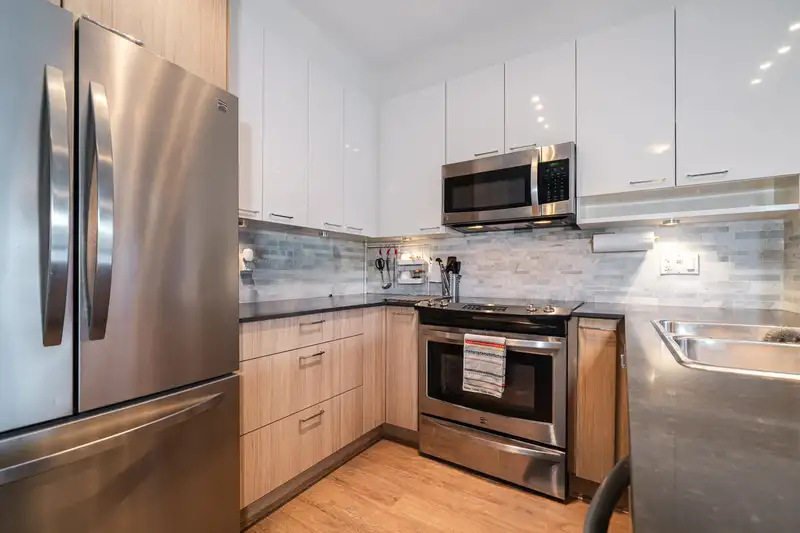 409 210 LEBLEU STREET - photo 4 of 30