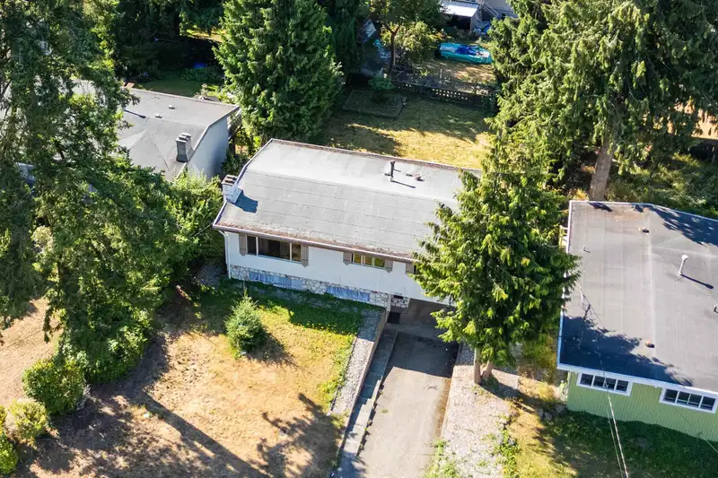 13134 99A AVENUE - photo 1 of 13