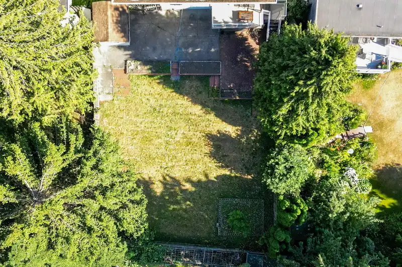 13134 99A AVENUE - photo 4 of 13