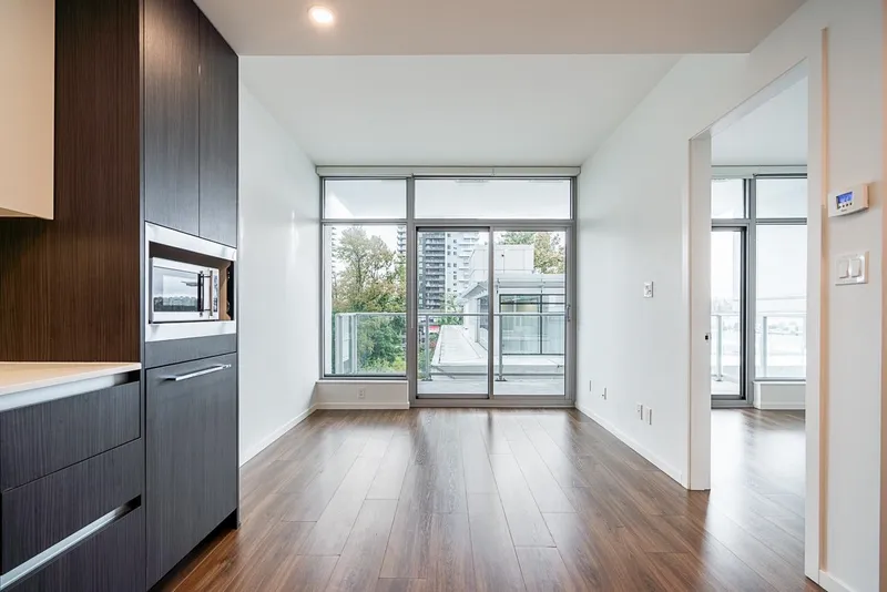 405 1888 GILMORE AVENUE - photo 4 of 25