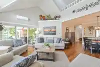 311 15270 17TH AVENUE - thumbnail 4