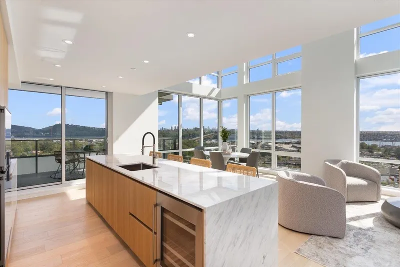 2404 1500 FERN STREET - photo 2 of 25