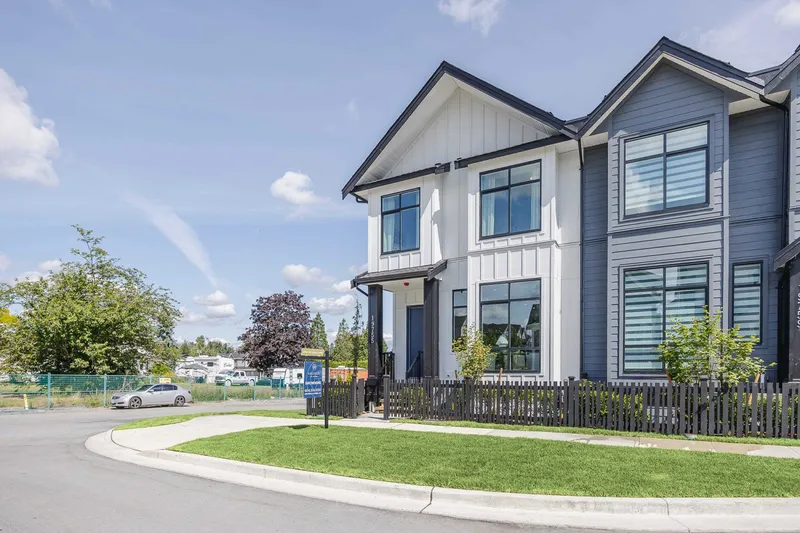 19763 75B AVENUE - photo 1 of 22