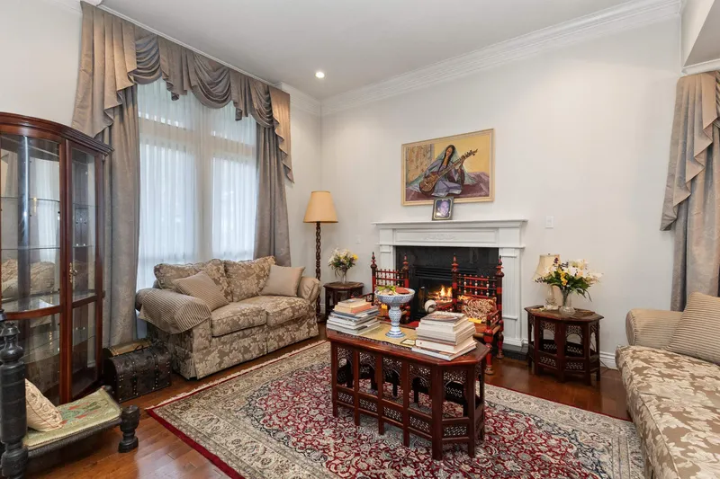 12038 59 AVENUE - photo 4 of 25