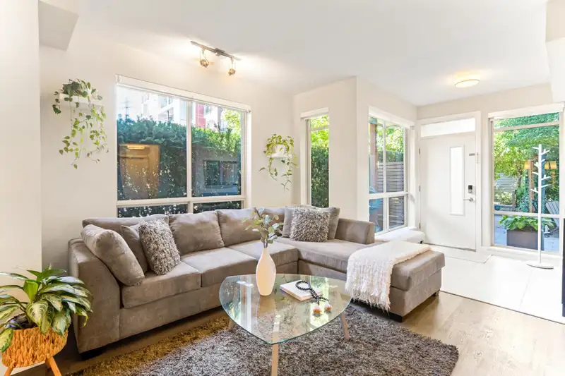 39 10133 RIVER DRIVE - photo 4 of 35