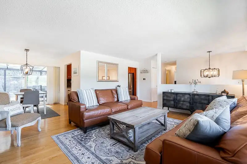 1062 SPAR DRIVE - photo 4 of 39