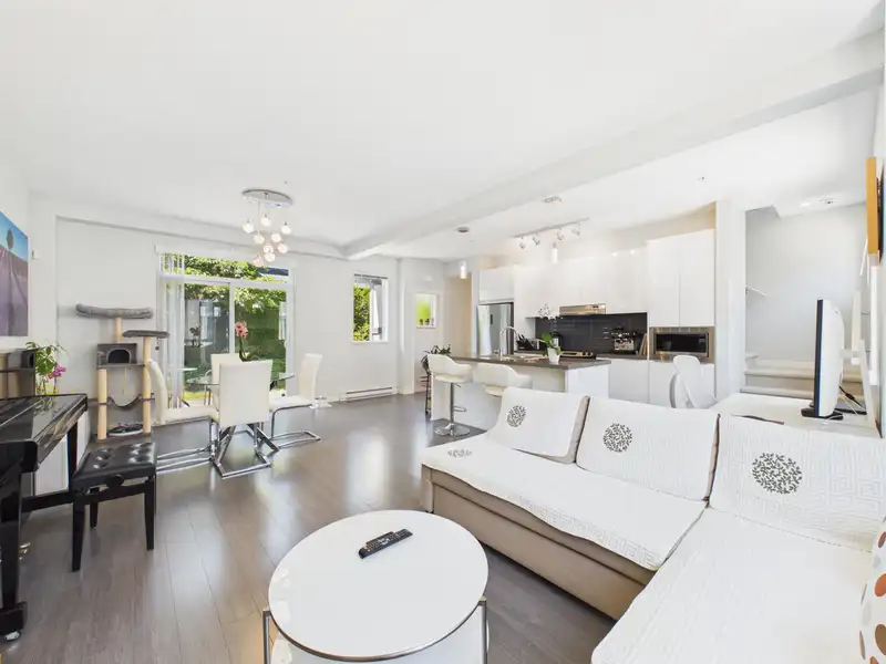 79 8138 204 STREET - photo 1 of 33