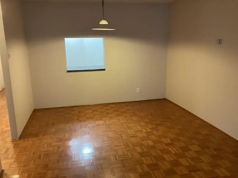 307 2024 FULLERTON AVENUE - photo 4 of 18