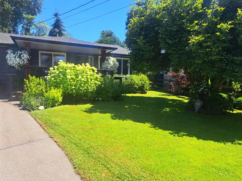 12082 261 STREET - photo 2 of 40
