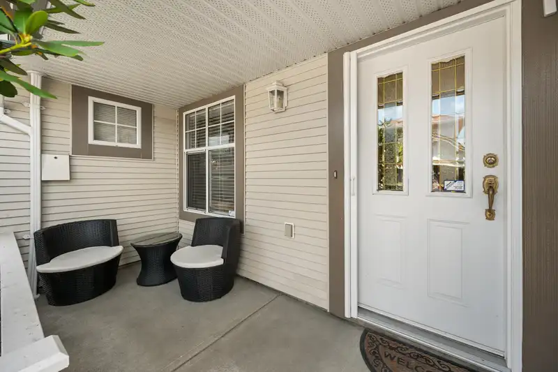 10 20751 87 AVENUE - photo 2 of 38