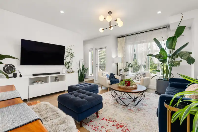 13 14541 WINTER CRESCENT - photo 2 of 39