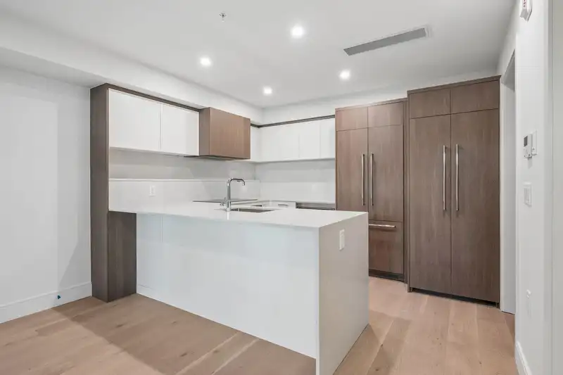 104 378 W 45TH AVENUE - photo 4 of 6