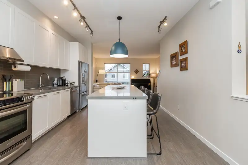 36 3470 HIGHLAND DRIVE - photo 3 of 40
