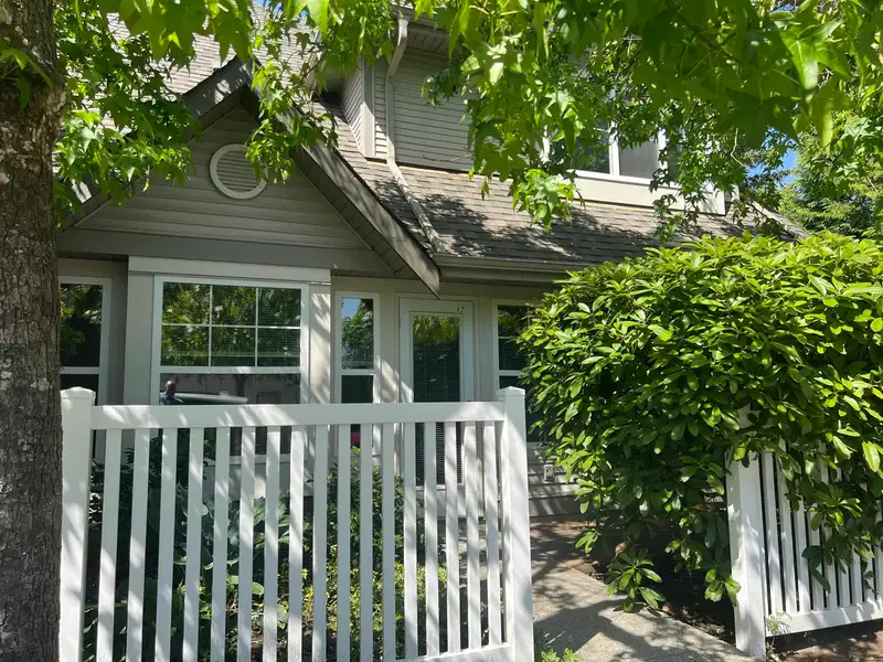 82 23085 118 AVENUE - photo 3 of 24