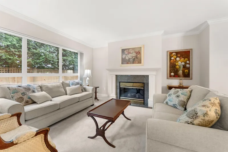 104 1250 55 STREET - photo 2 of 25