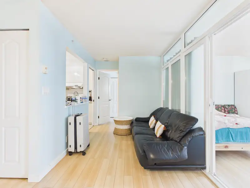 602 7995 WESTMINSTER HIGHWAY - photo 3 of 20
