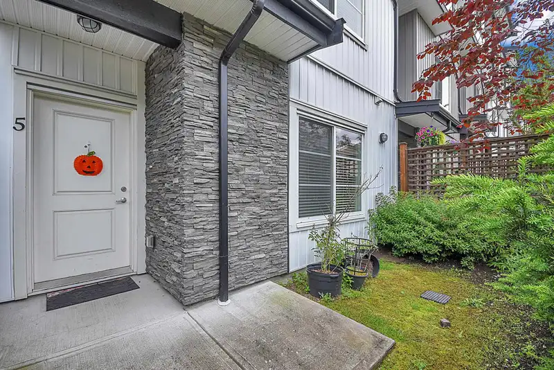 5 5867 129 STREET - photo 4 of 40