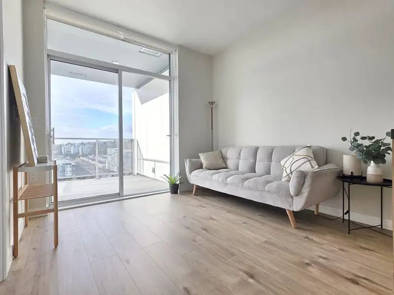1503 3430 KENT AVENUE SOUTH - photo 2 of 17