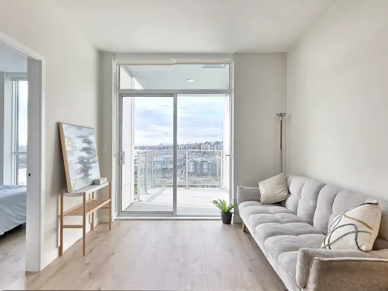 1503 3430 KENT AVENUE SOUTH - photo 3 of 17