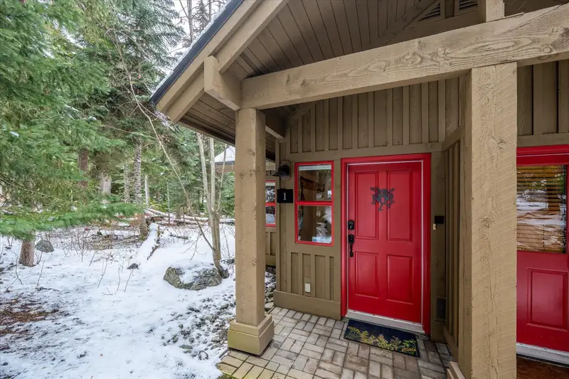 1 4652 BLACKCOMB WAY - photo 4 of 25