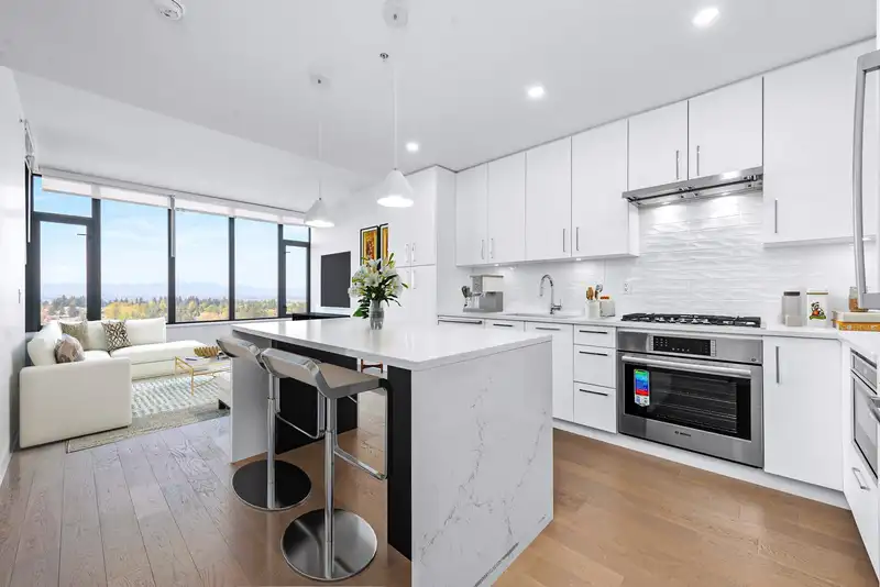 1501 1588 JOHNSTON ROAD - photo 1 of 40