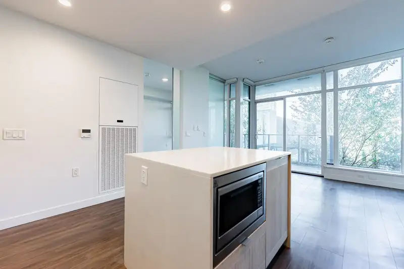 507 2311 BETA AVENUE - photo 2 of 21