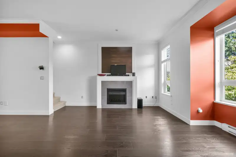 106 5888 144 STREET - photo 3 of 31