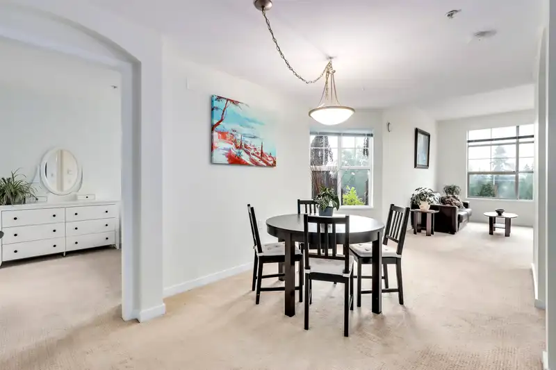 403 960 LYNN VALLEY ROAD - photo 1 of 26
