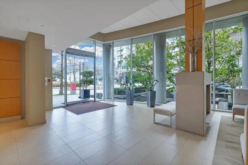 1904 1616 BAYSHORE DRIVE - photo 4 of 18
