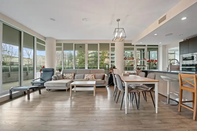 203 788 ARTHUR ERICKSON PLACE - photo 4 of 33