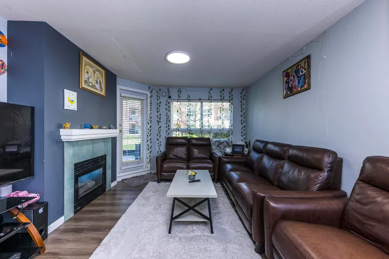 118 8068 120A STREET - photo 1 of 25