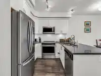 412 2436 KELLY AVENUE - thumbnail 7