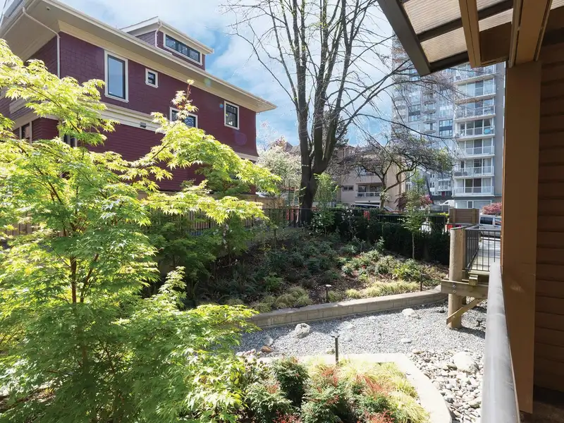 302 1435 NELSON STREET - photo 3 of 19
