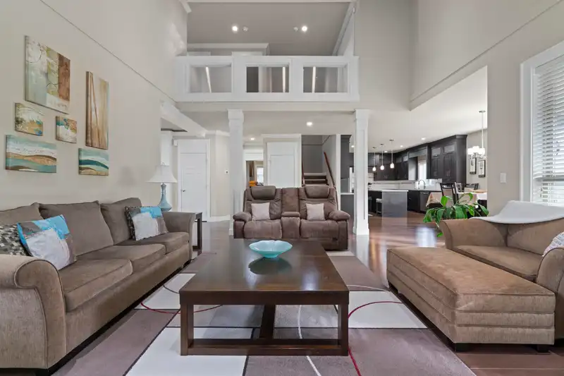 17328 0A AVENUE - photo 1 of 38