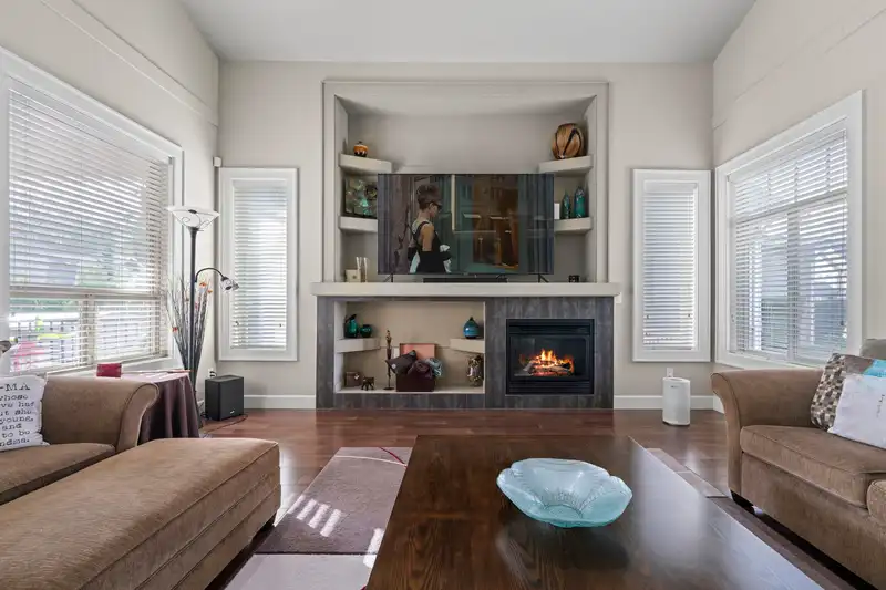 17328 0A AVENUE - photo 4 of 38