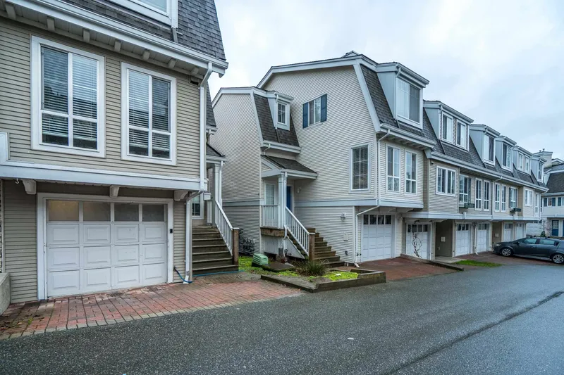 27 8890 WALNUT GROVE DRIVE - photo 3 of 25