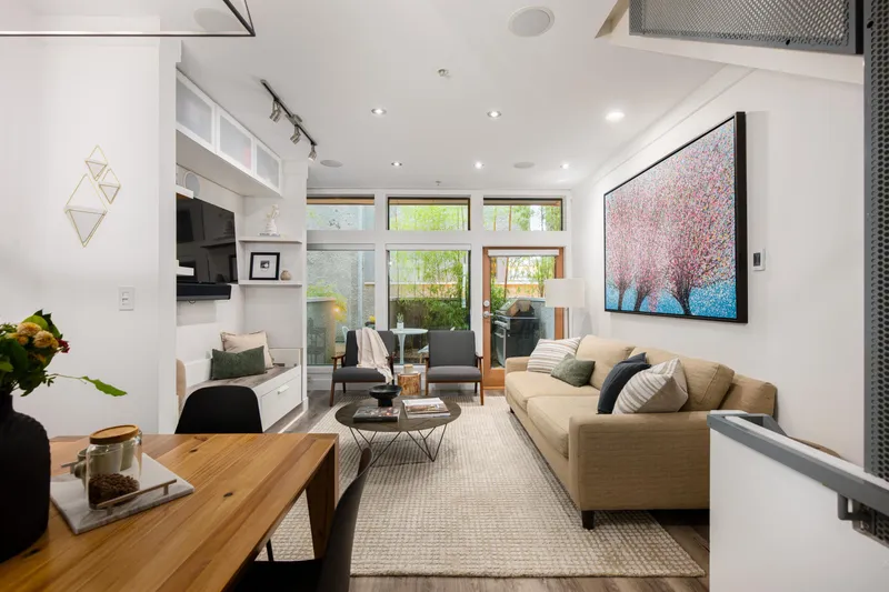 396 E 15TH AVENUE - photo 3 of 25