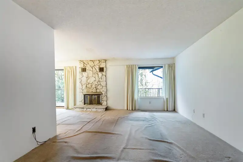 252 MONTGOMERY STREET - photo 4 of 23