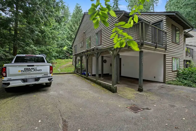 3381 WILLIAM AVENUE - photo 3 of 28