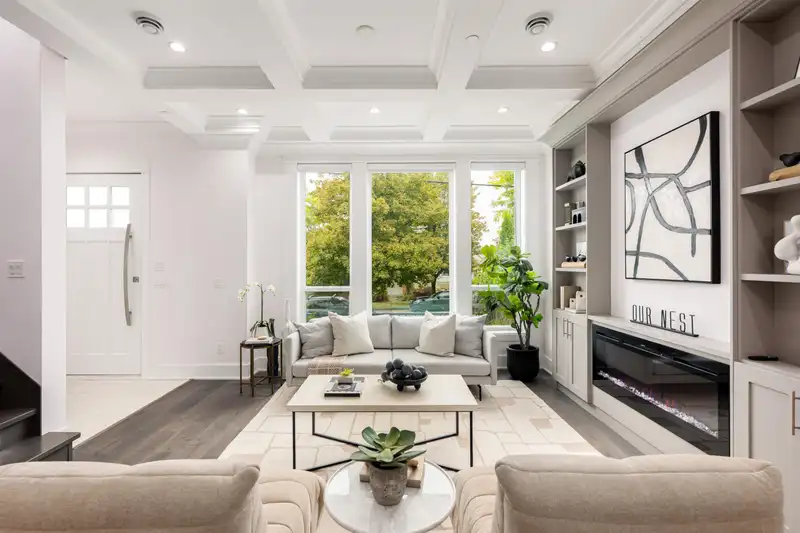 2768 E 25TH AVENUE - photo 4 of 36