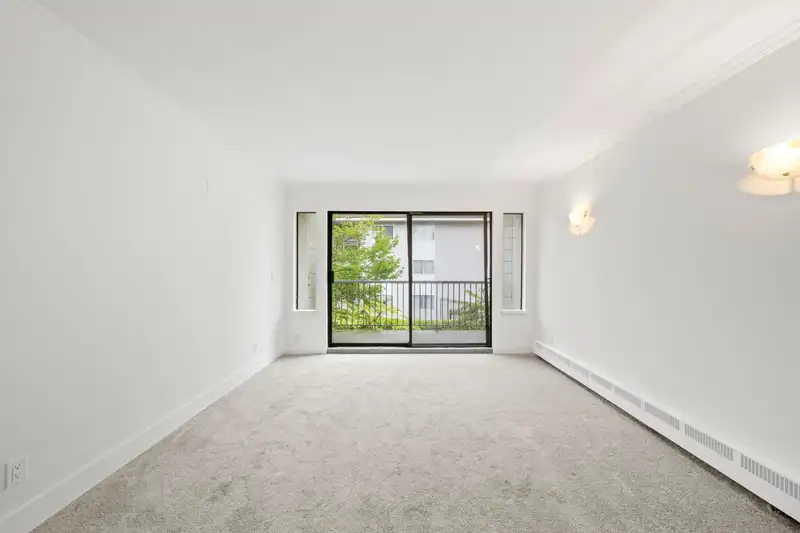 9 7011 134 STREET - photo 2 of 30