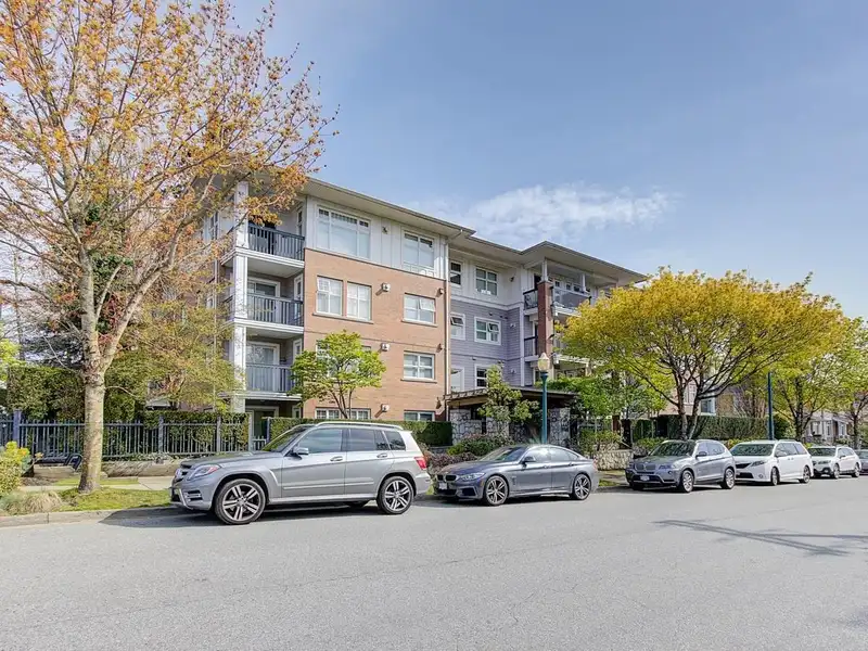 210 995 W 59TH AVENUE - photo 1 of 23