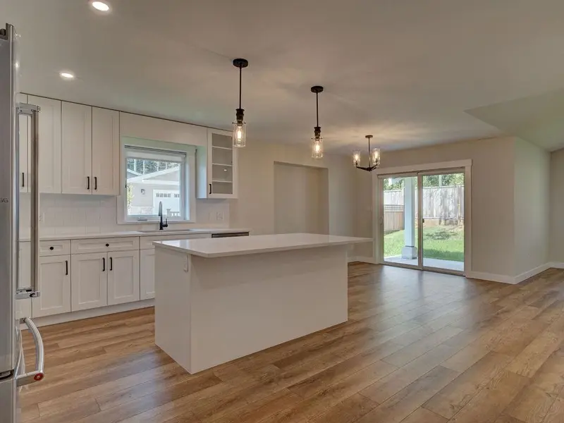 1100 CELIA CRESCENT - photo 4 of 24