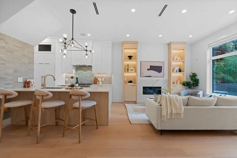 1 5883 SOPHIA STREET - photo 4 of 24