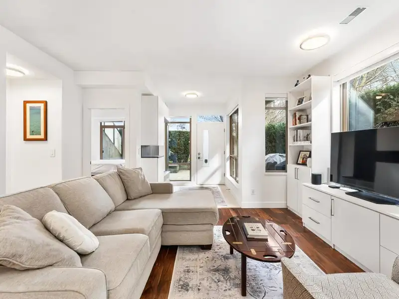 18 10133 RIVER DRIVE - photo 1 of 36