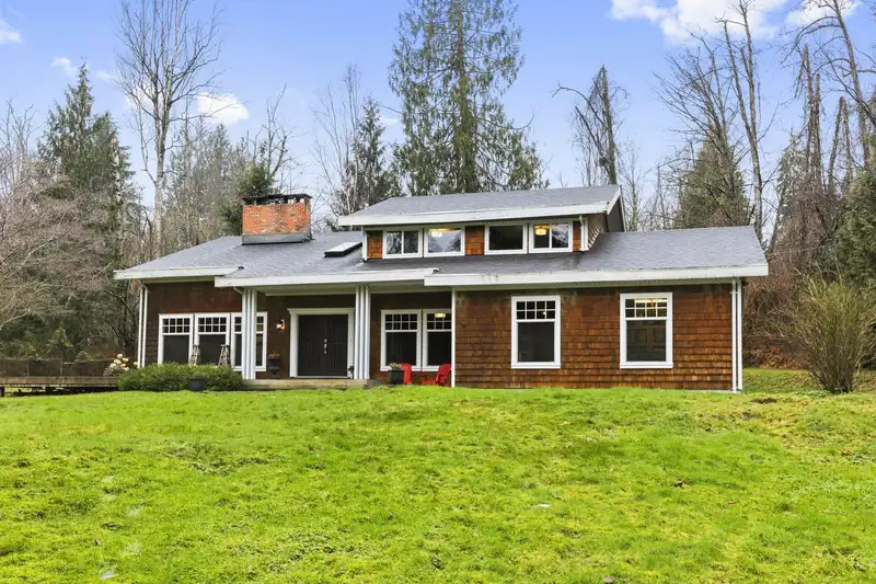 12191 BELL STREET - photo 1 of 40