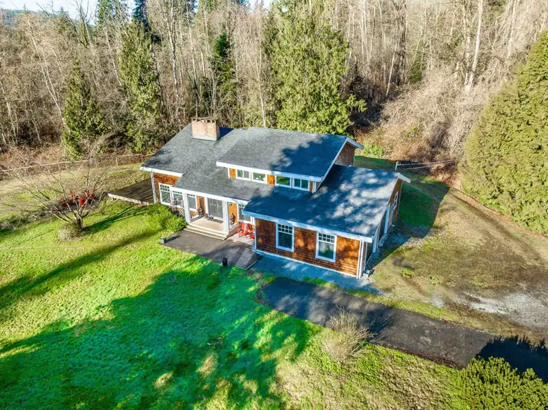 12191 BELL STREET - photo 2 of 40
