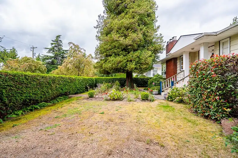 2133 W 57TH AVENUE - photo 3 of 32