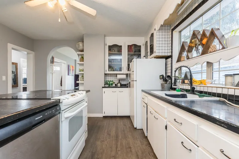 33944 MCCRIMMON DRIVE - photo 4 of 25